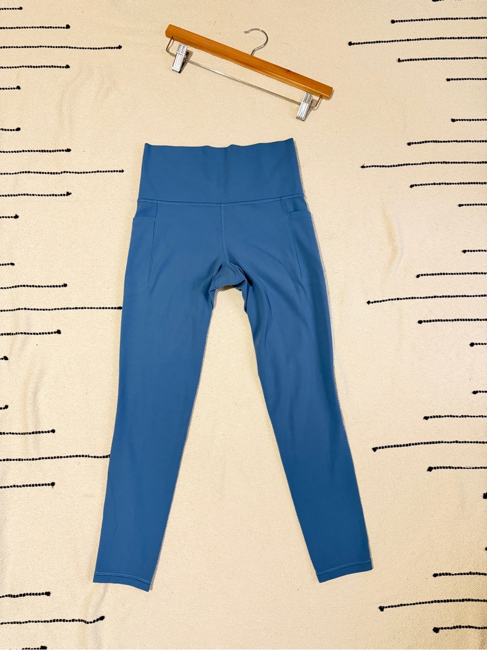Athleta Salutation Stash High-Rise 7/8 Legging (Cottage Blue)